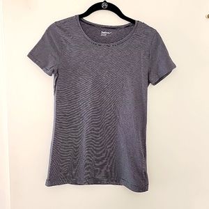 Gapbody Blue/white stripe crewneck Tee